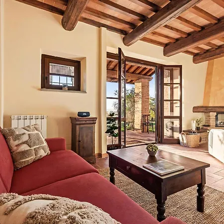 House With Lakeview Between Tuscany And Umbria